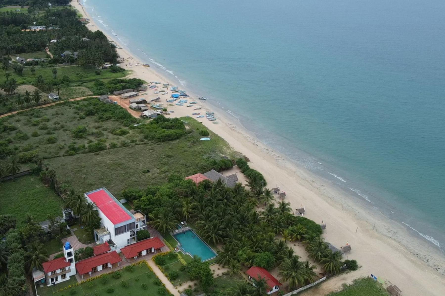 Nn Beach Resort & Spa Nilaveli Exterior foto